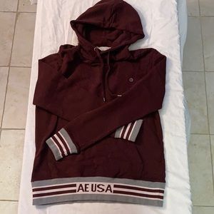 American Eagle maroon sweatshirt XS